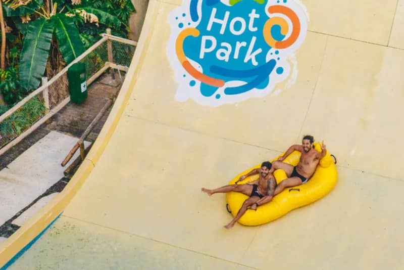Foto do Half Pipe no Hot Park