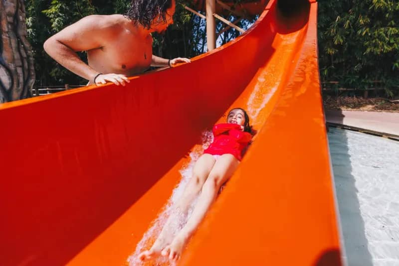 Foto do tobogã no Hot Park