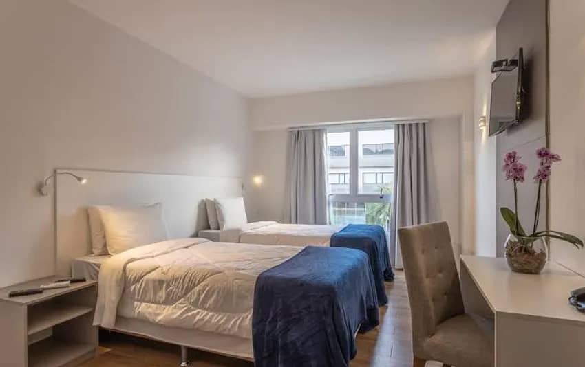 ATH Hotel - foto 1