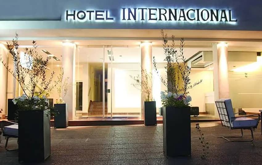Hotel Mendoza - foto 1