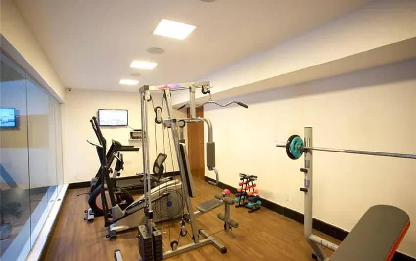 Foto da academia no Marano Hotel