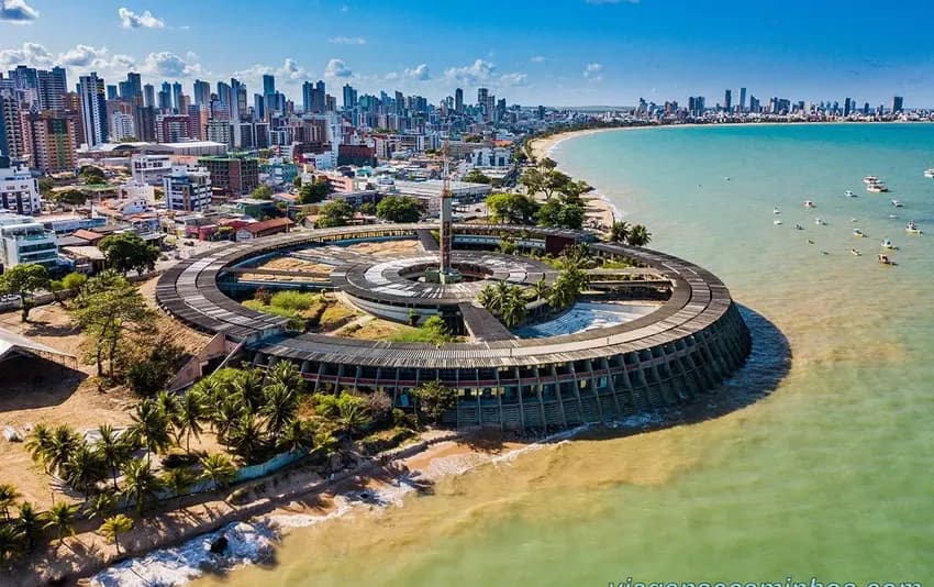 Foto aérea do hotel em joão pessoa no João Pessoa - PB