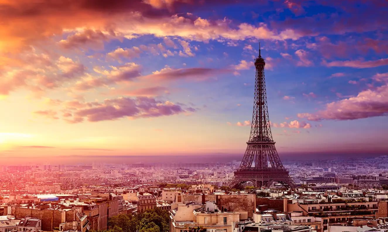 Paris do alto: como é subir na Torre Eiffel e o que você encontra em cada nível